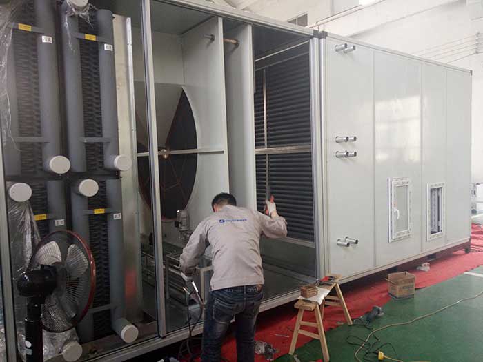 威海某大型化工企業(yè)兩臺(tái)10%濕度，40000風(fēng)量2臺(tái)除濕機(jī)組